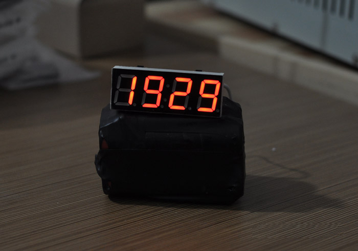 DIY创意时钟 单片机时钟模块 LED电子钟 数码管时钟 带温度 日期 DIY创意时钟 单片机时钟模块 LED电子钟 数码管时钟 带温度 日期